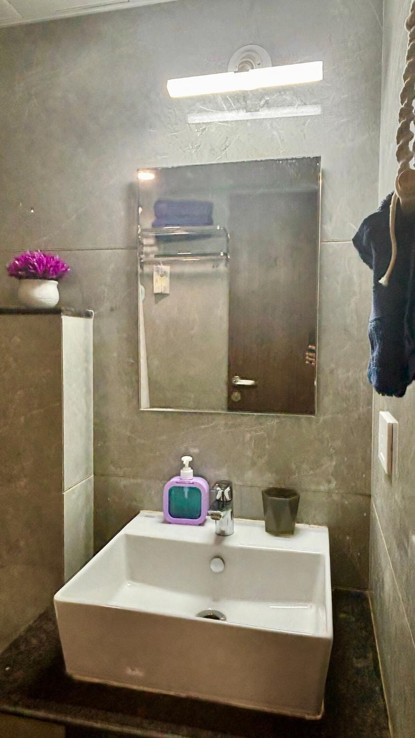 Casa Enchante - Mountain View a Luxe Studio Apt Apartment in Pune