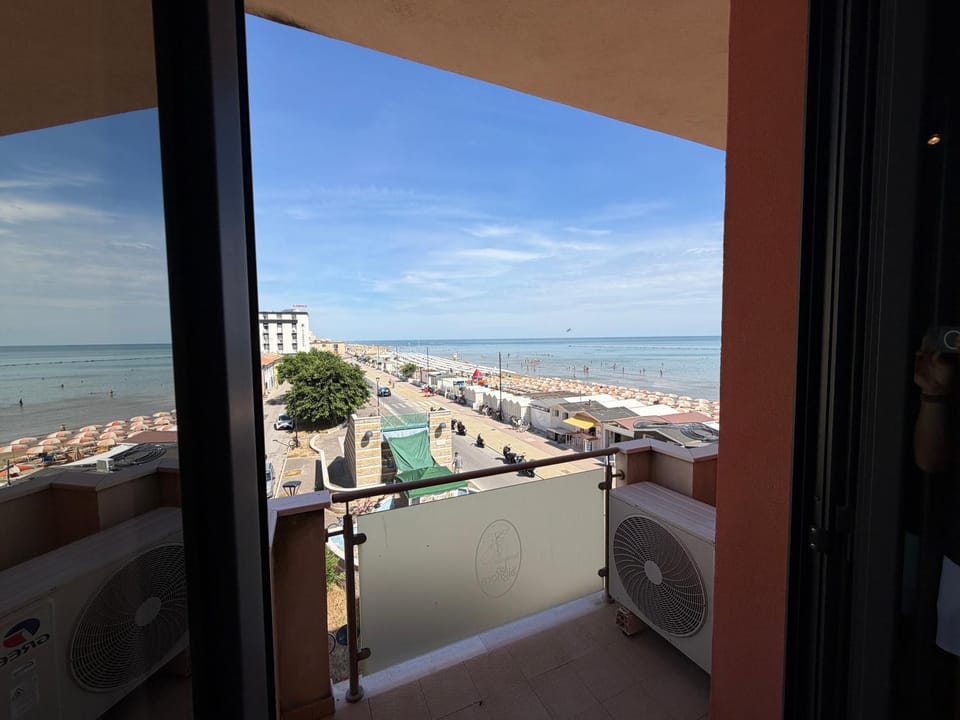 Residenza La Signora vista mare con ascensore Apartment in Marotta