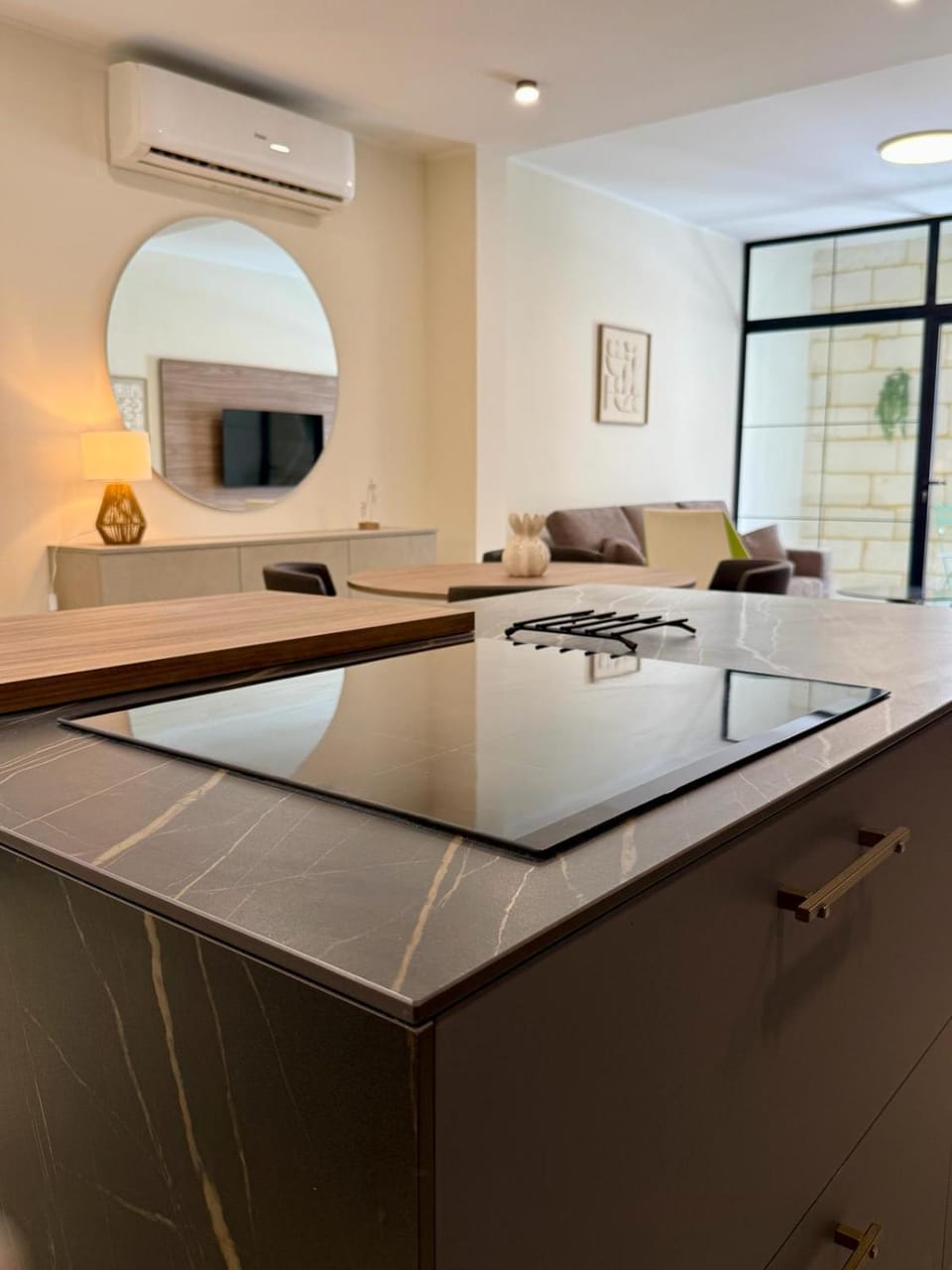 Spacious 3BR& 3Bathroom Apartment Near The Beach Apartment in Sliema