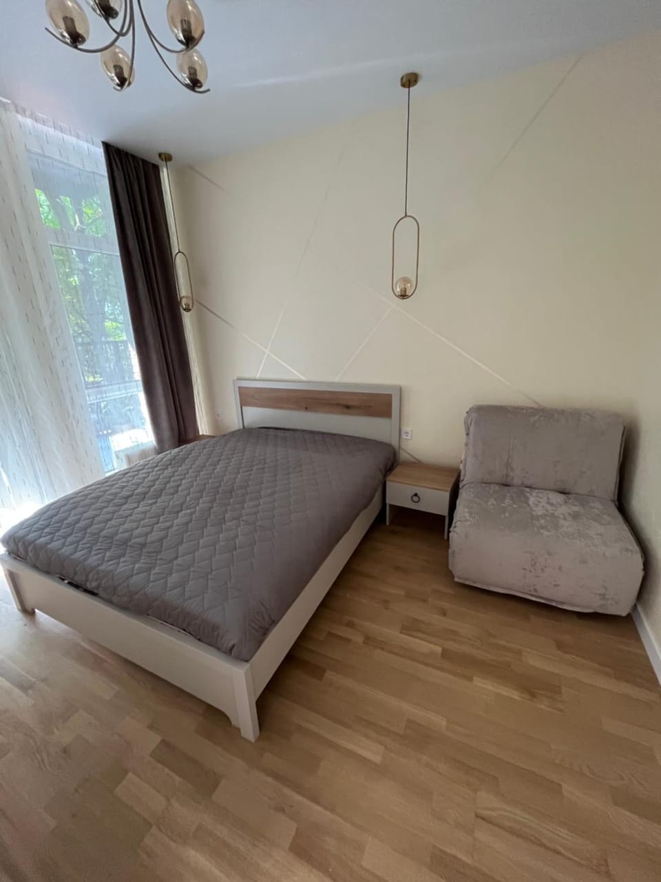 Апартаменты с 1 спальней и балконом с видом на сад Apartment in Odessa