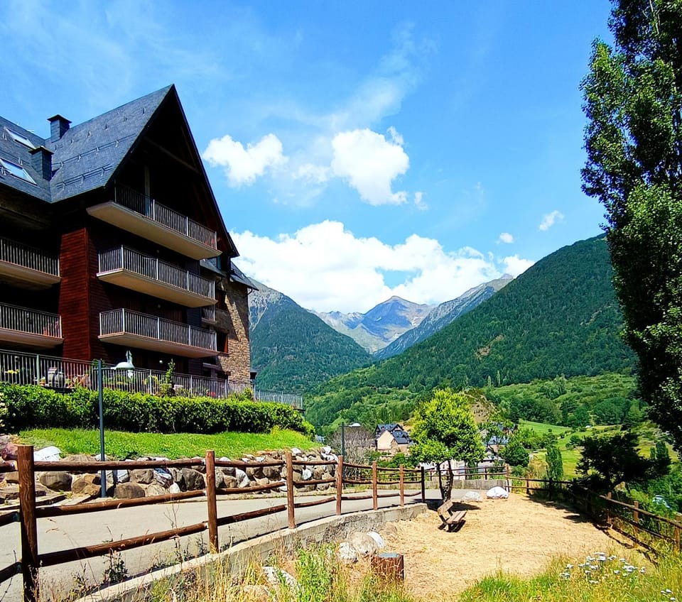 Property building, Natural landscape, Mountain view, Parking