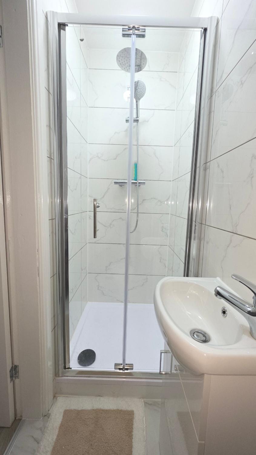One Bedroom Flat Near CBS Arena Apartment in Coventry