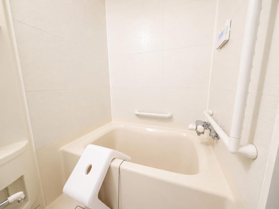 Bathroom, Bath