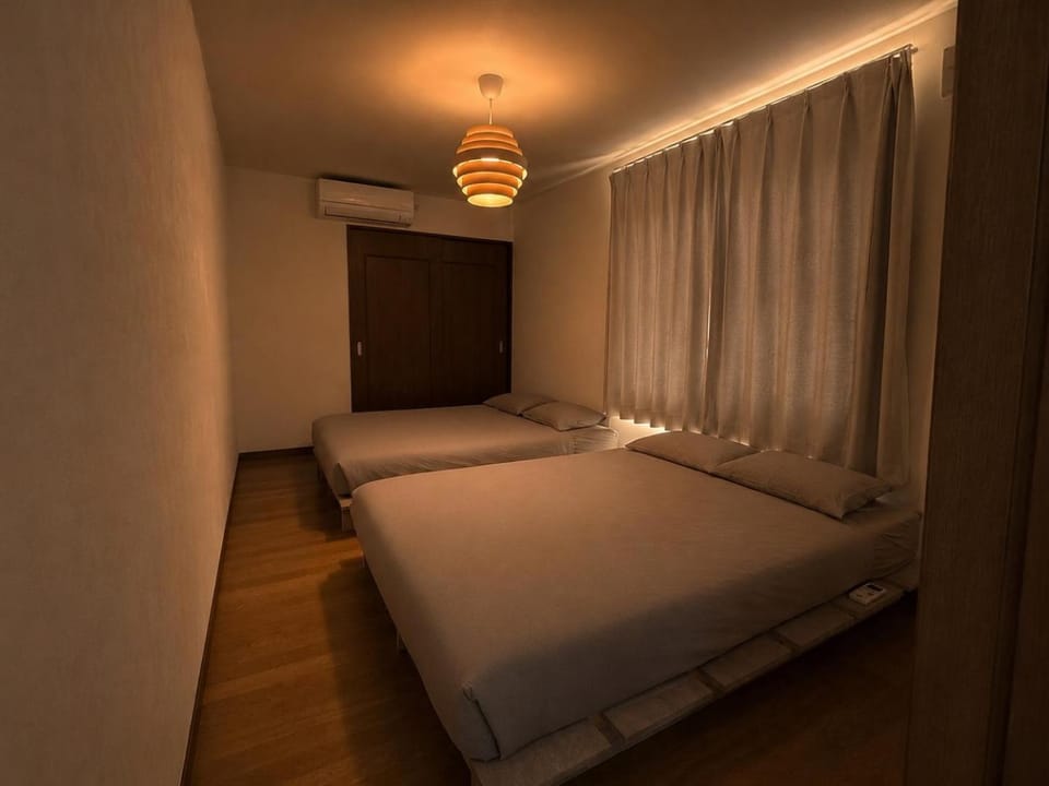 Bed, Bedroom, air conditioner