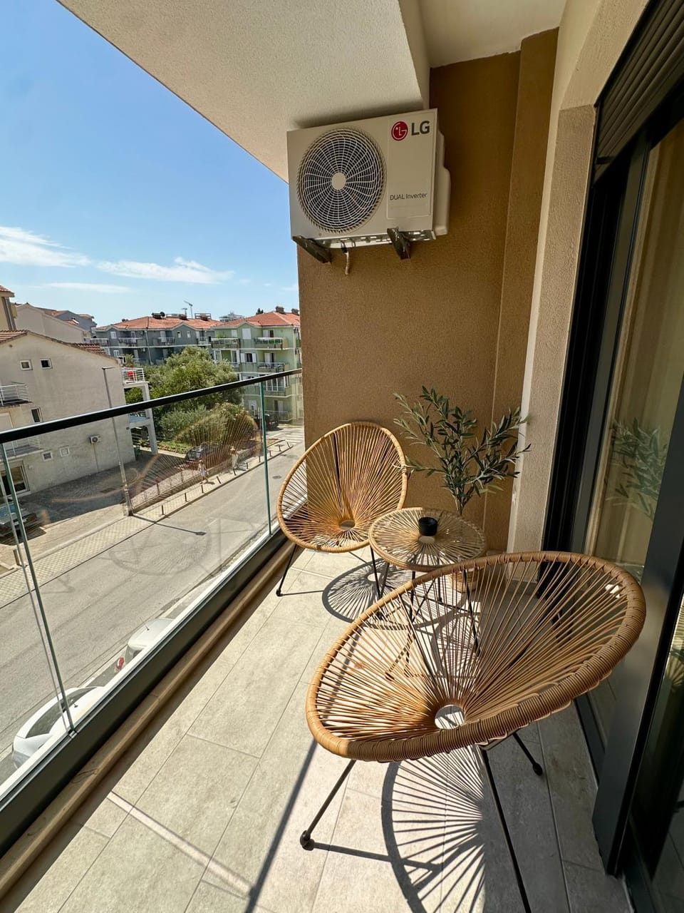 Patio, Day, View (from property/room), Balcony/Terrace, air conditioner