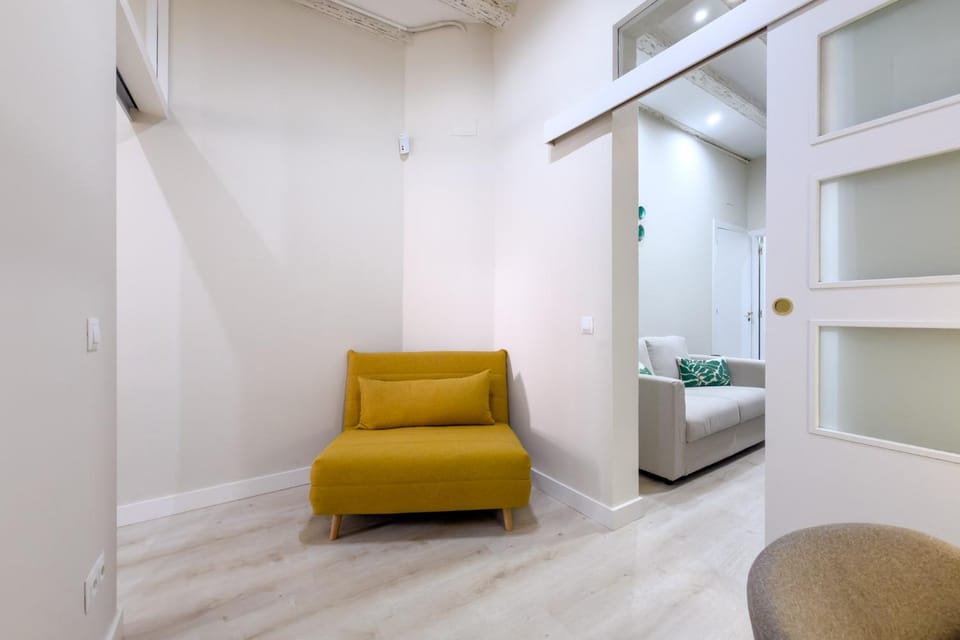 Apartamento 1 dormitorio y habitación con futon Apartment in Barcelona