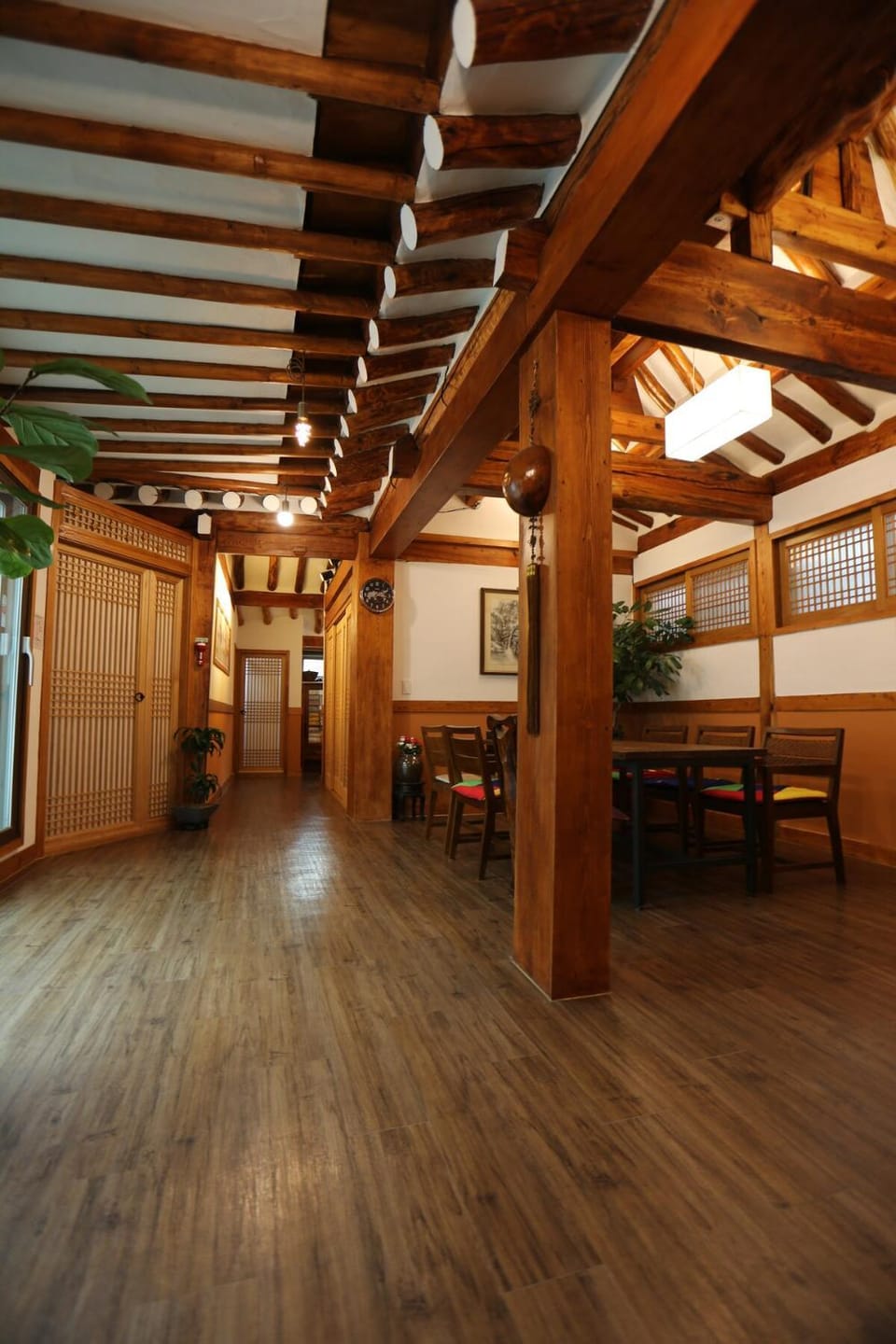 TV and multimedia, Living room, Dining area