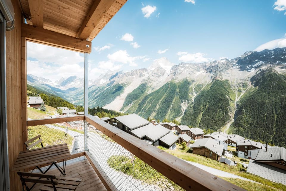 Spring, Day, Natural landscape, View (from property/room), Balcony/Terrace, Balcony/Terrace, Mountain view
