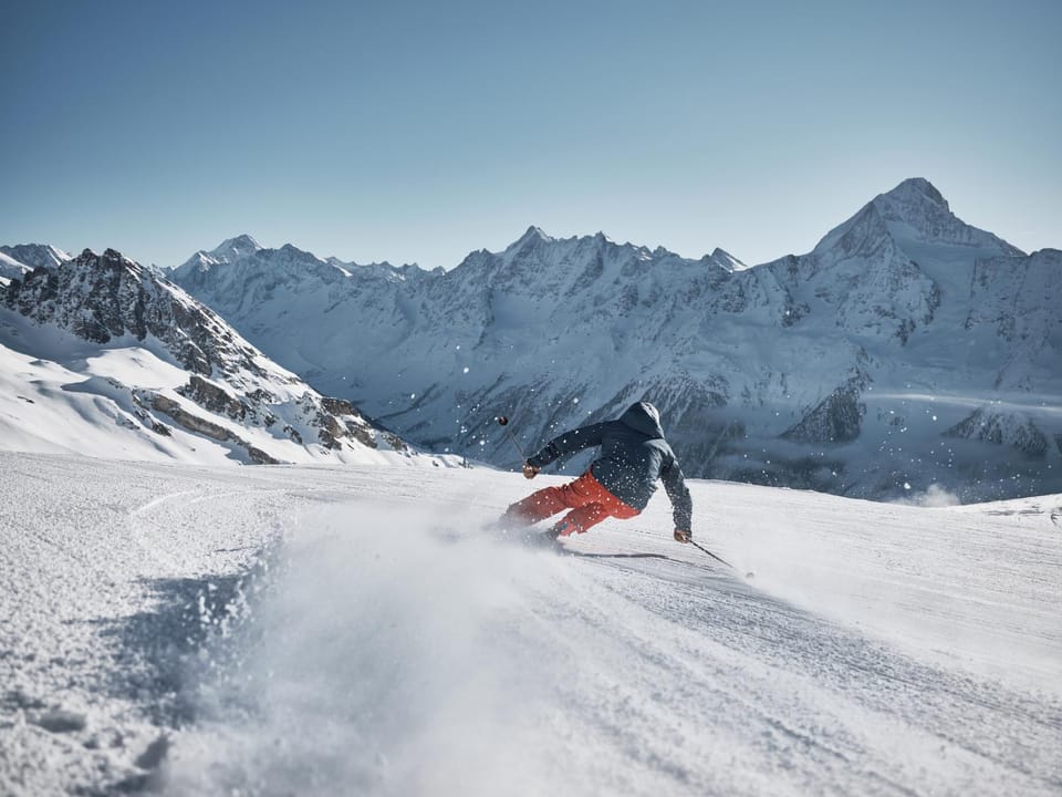 Day, People, Natural landscape, Winter, Skiing