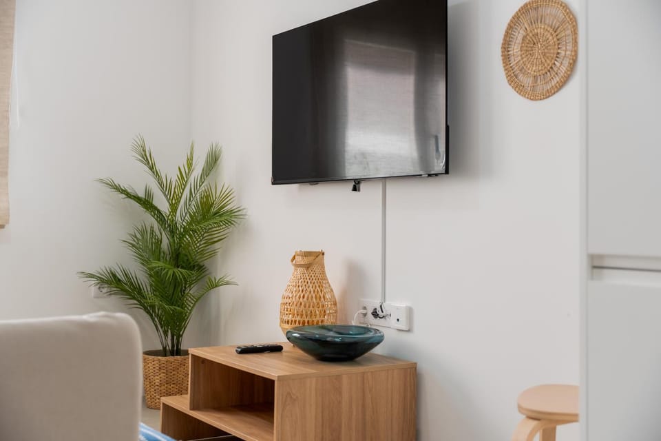 Sunny Guargacho1 Retreat-South Tenerife Apartment in Abona