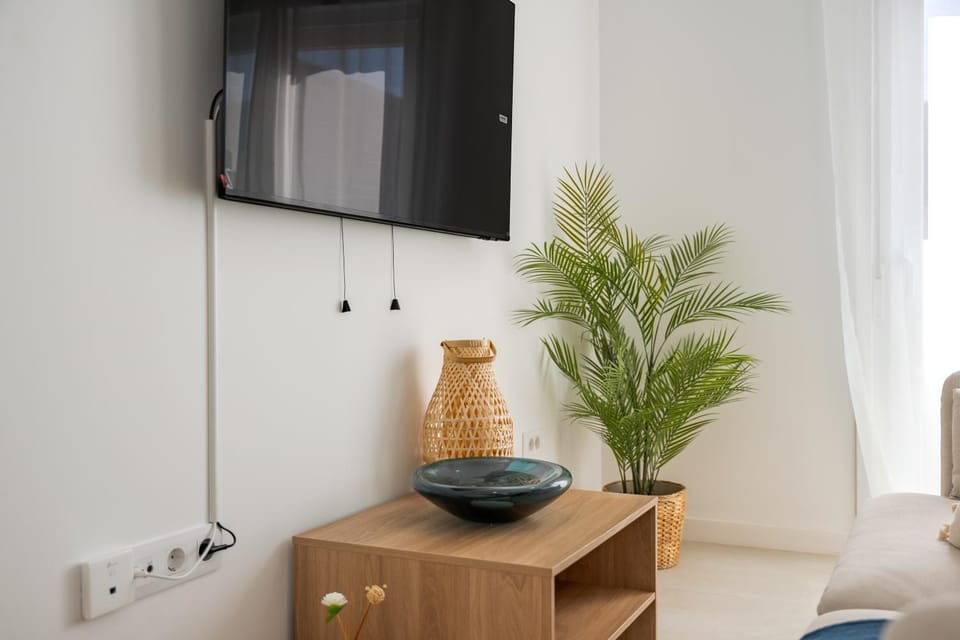Sunny Guargacho4 Retreat-South Tenerife Apartment in Abona