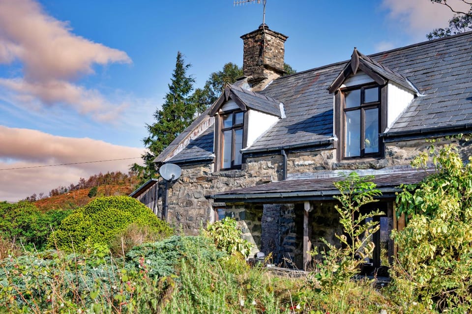 Property building, Off site