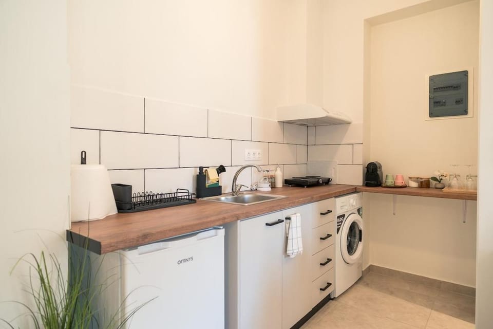 Harmony Awaits A Apartment in Pireas