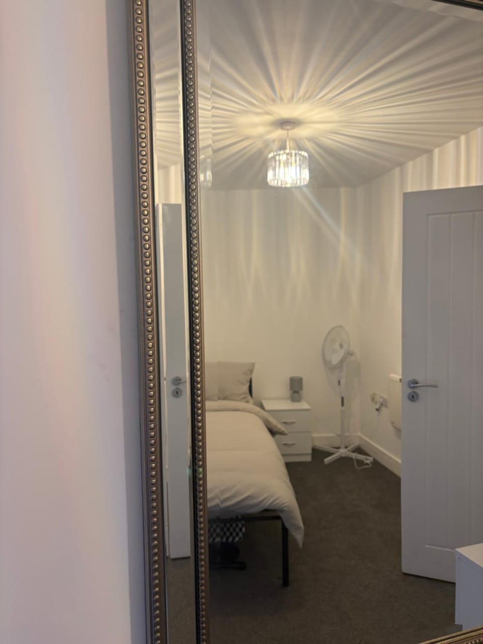 Pork pie pad Apartment in England