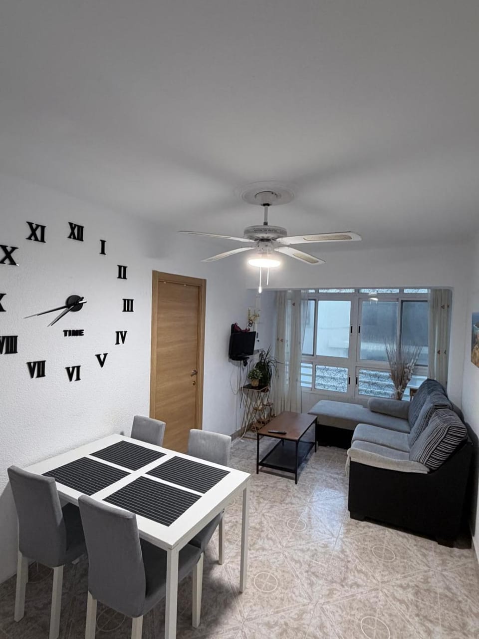 APARTAMENTO AZUL PLAYA DeL ZAPILLO Apartment in Almería