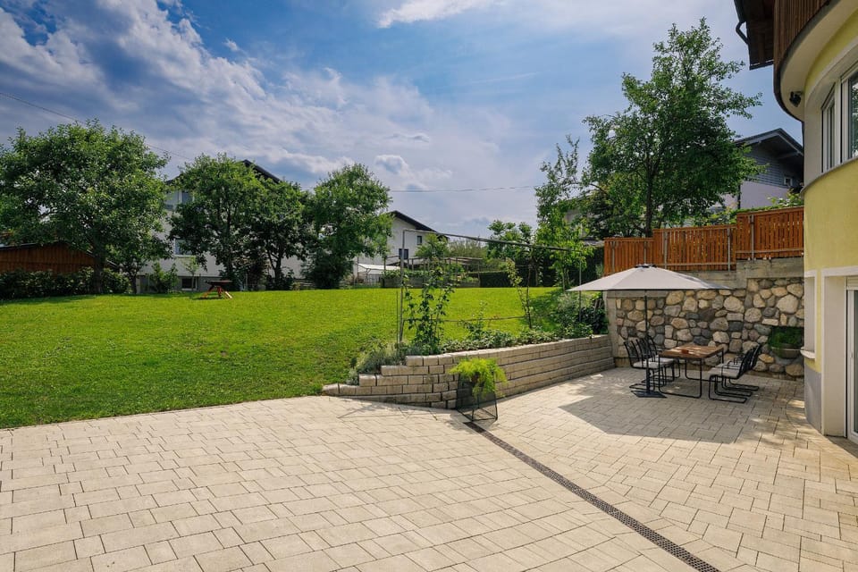 Patio, Garden view