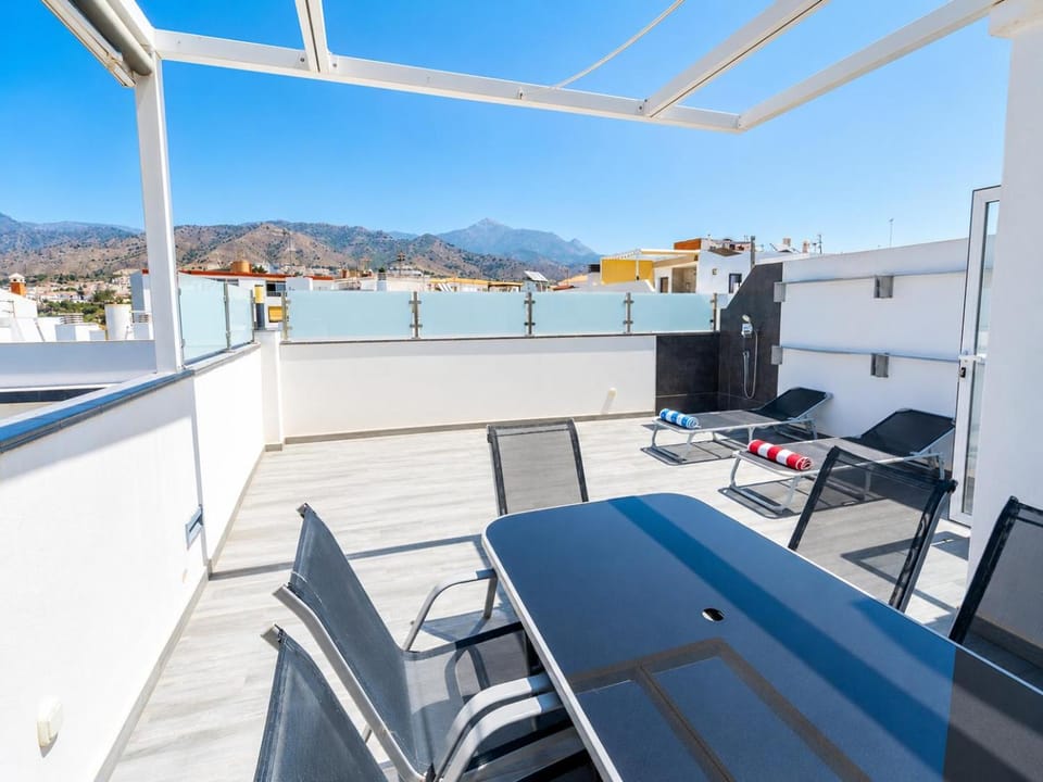 Your family home close to everything House in Nerja