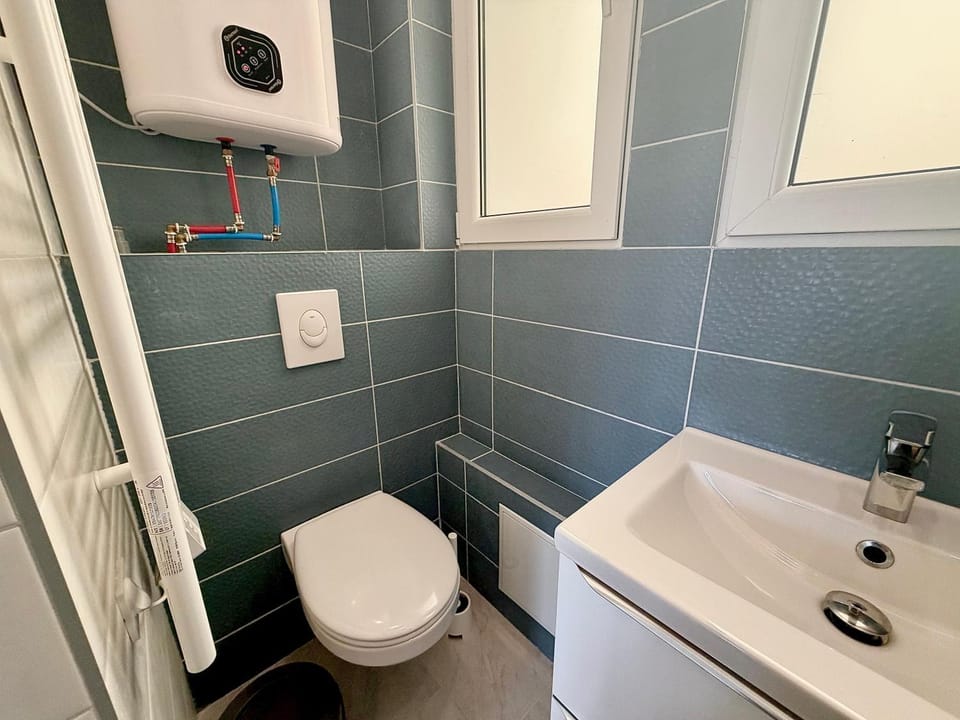 Toilet, Bathroom