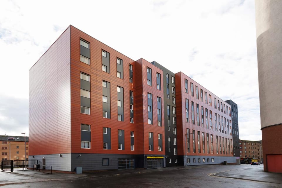 Property building, Day
