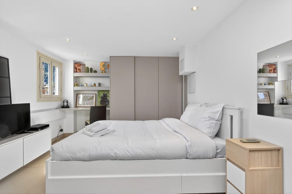 Les Cyclamen Apartment in Monaco