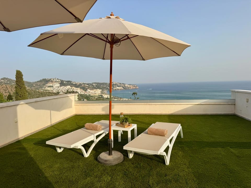Garden, Balcony/Terrace, Balcony/Terrace, Pool view, sunbed
