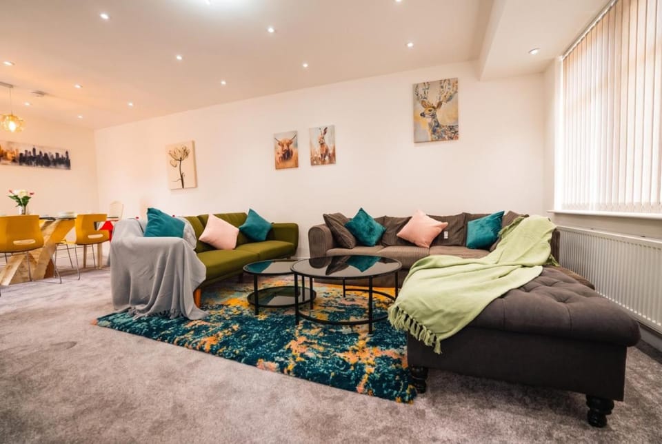 Living room, Seating area