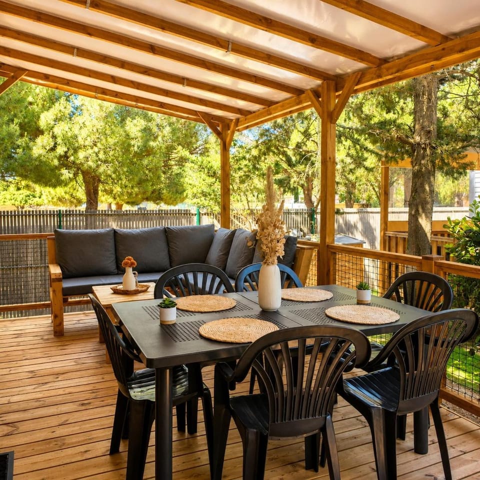Patio, Balcony/Terrace