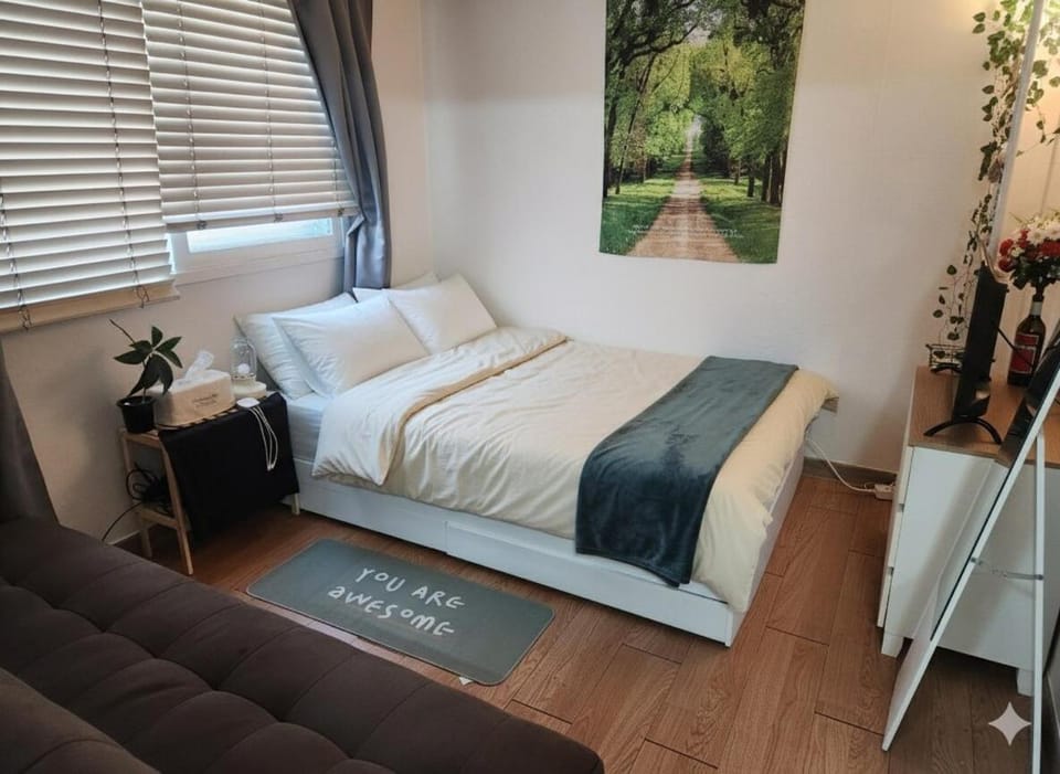 2침대 Shin-Nonhyeon Station 8-minute walk Hospital Accommodation Gangnam Travel Long Stay A space where you can feel comfortable Apartment in Seoul