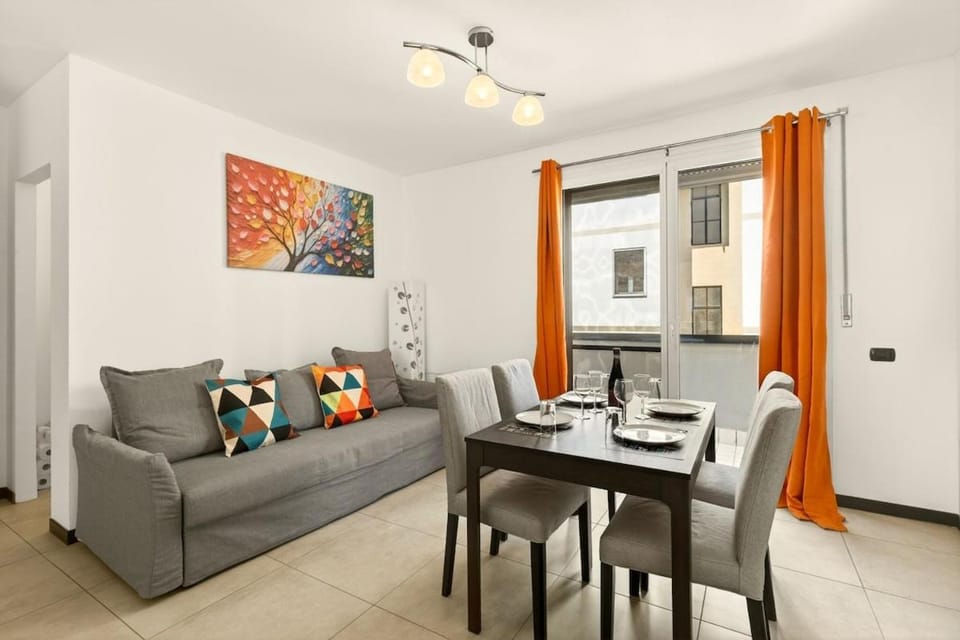 Balcony/Terrace, Living room, Dining area, air conditioner