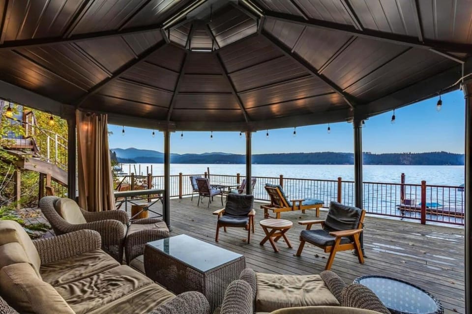 Lakeside Loft House in Kootenai County
