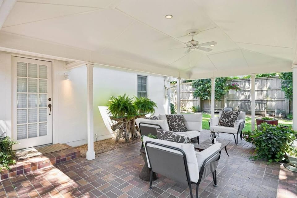 Fairfax Peace Retreat Apartment in Dallas