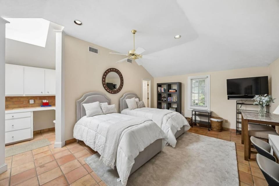 Fairfax Peace Retreat Apartment in Dallas