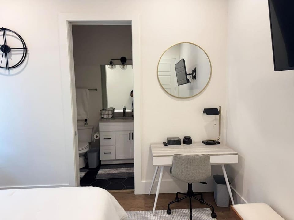 Downtown Dallas Oasis Studio Apartment in Dallas