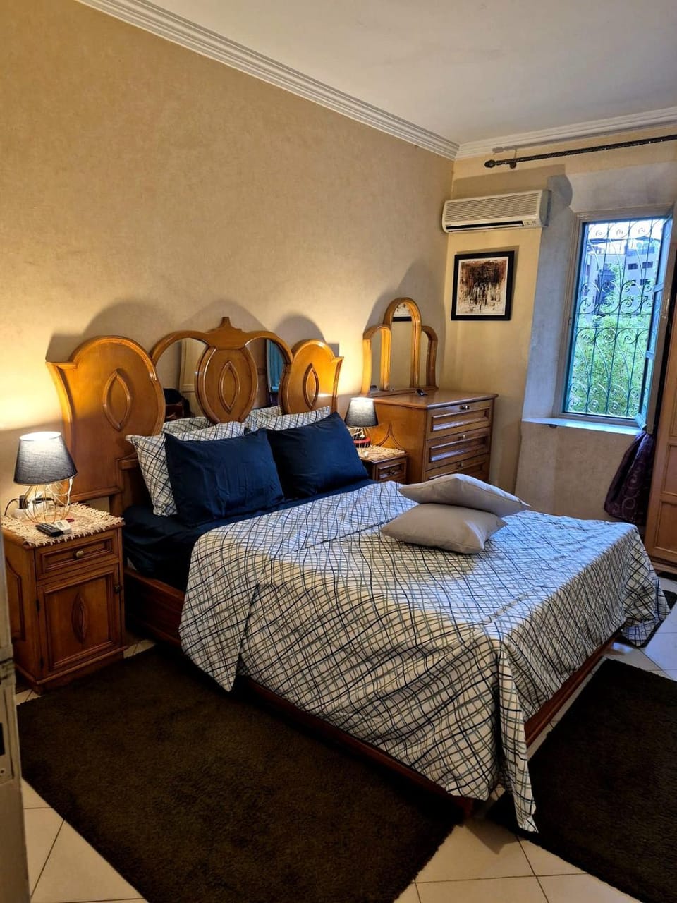 Bed, Bedroom, air conditioner