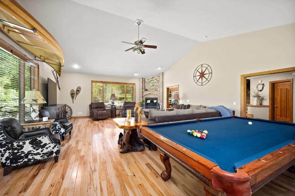 Day, Billiard, Living room, Seating area, fireplace, furniture