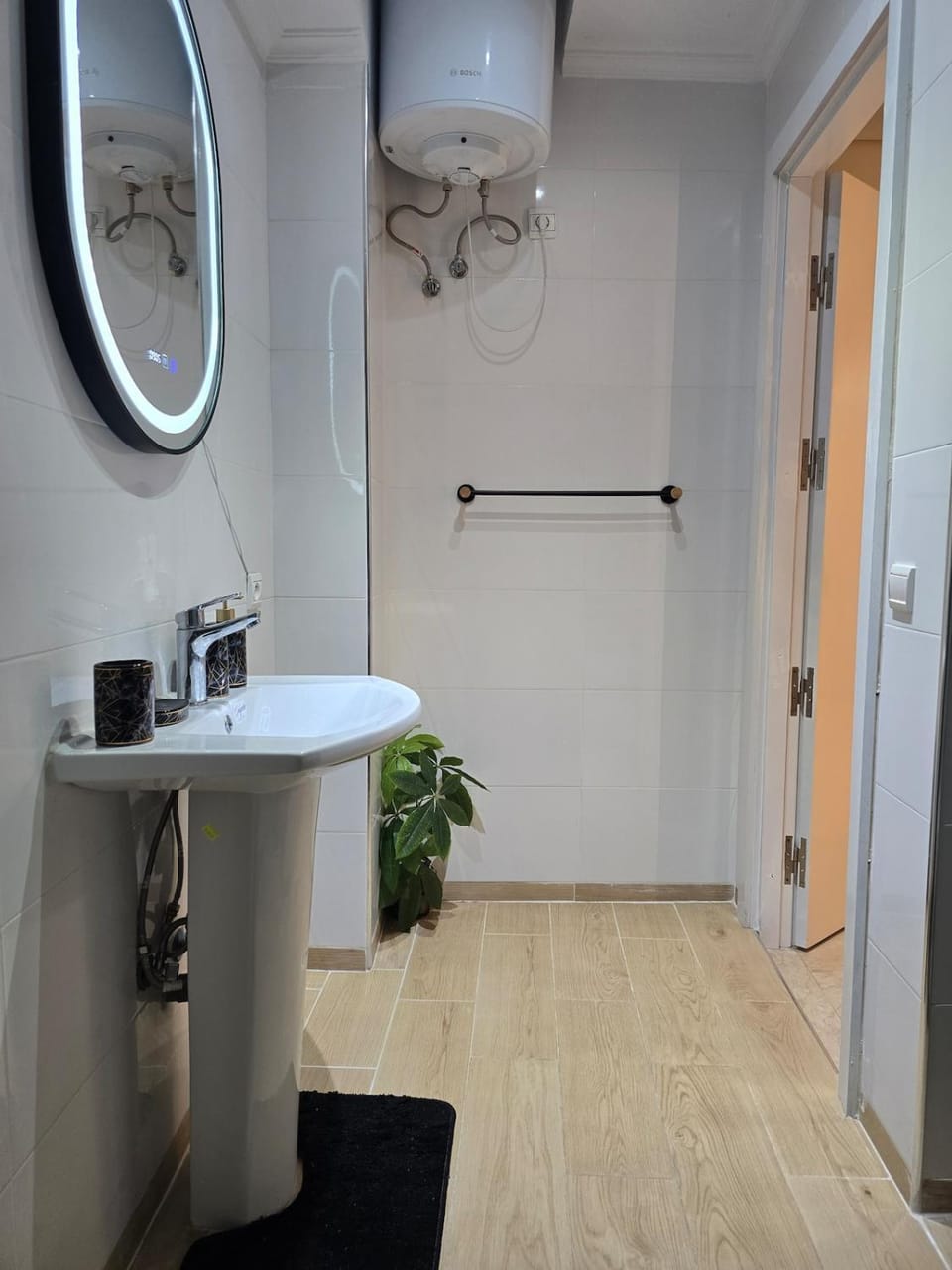 Hermes Fast Wifi Late check-out Apartment in Casablanca