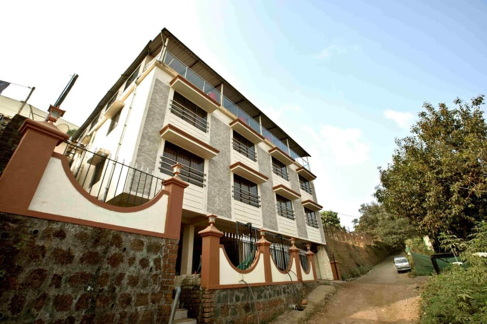 Bright holidays Hotel in Maharashtra