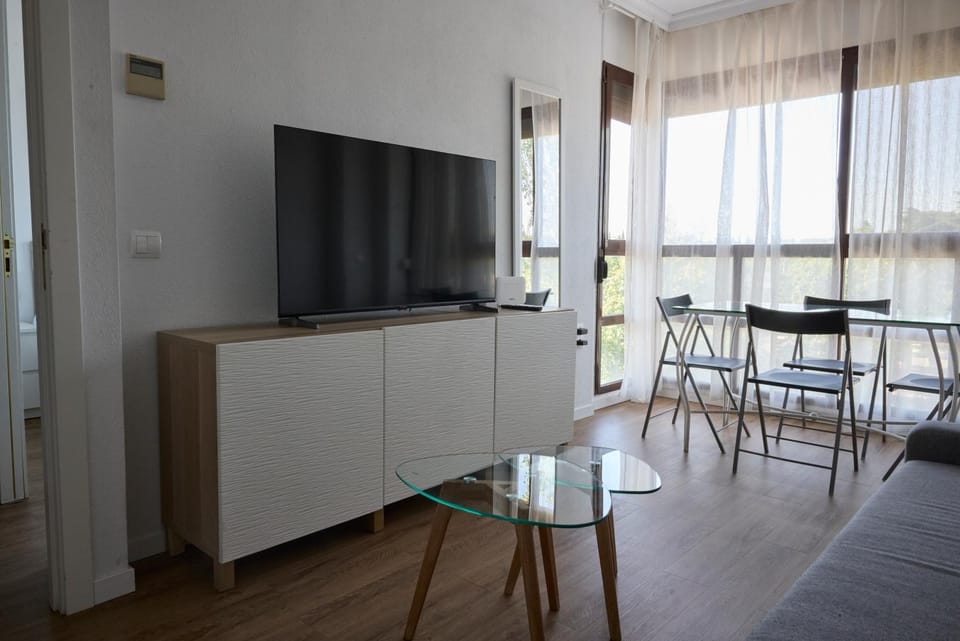 Apartamento moderno en Barajas Apartment hotel in Madrid