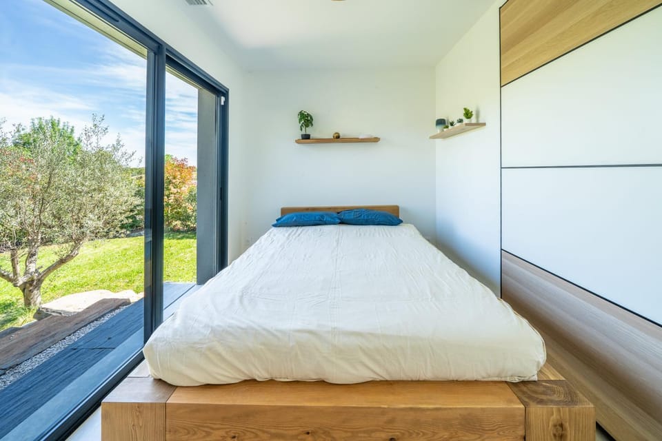 Bed, Bedroom, wardrobe