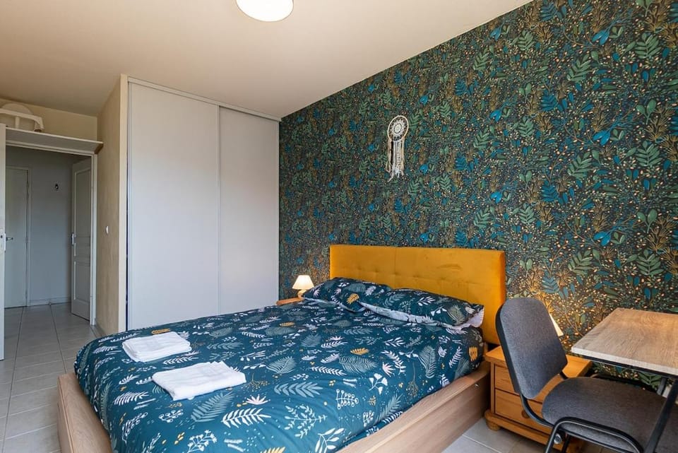 Le Jardin des Consuls T3-Parking with Terrace Apartment in Montpellier