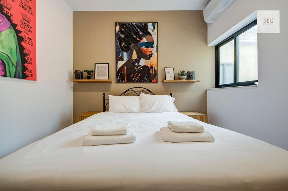 4 Bedroom Apartment in Gzira with AC Balconies and WiFi Apartment in Malta