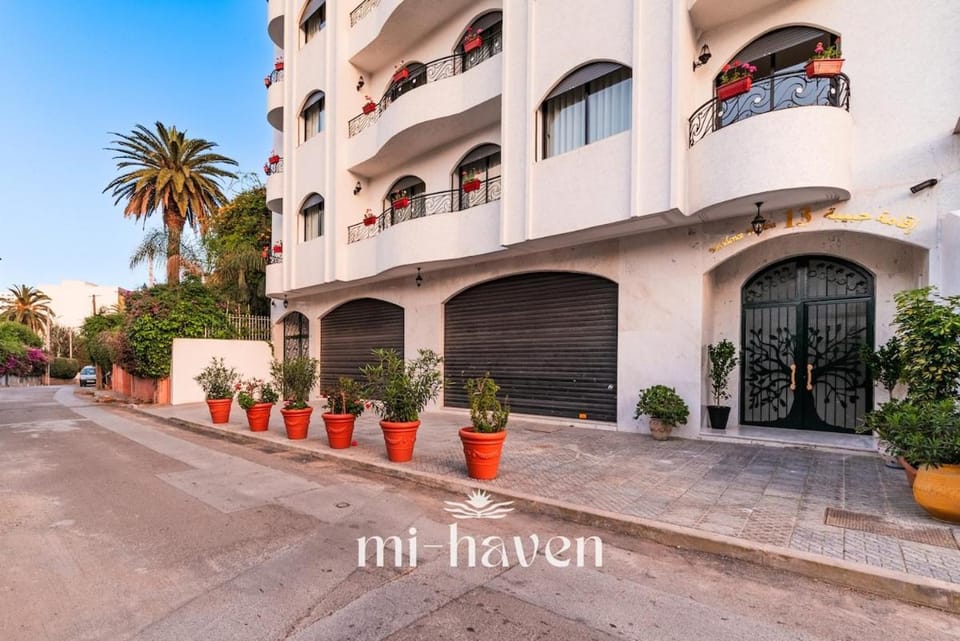 El Ocho Résidence Habiba 2 BR Balcony NEW Apartment in Casablanca