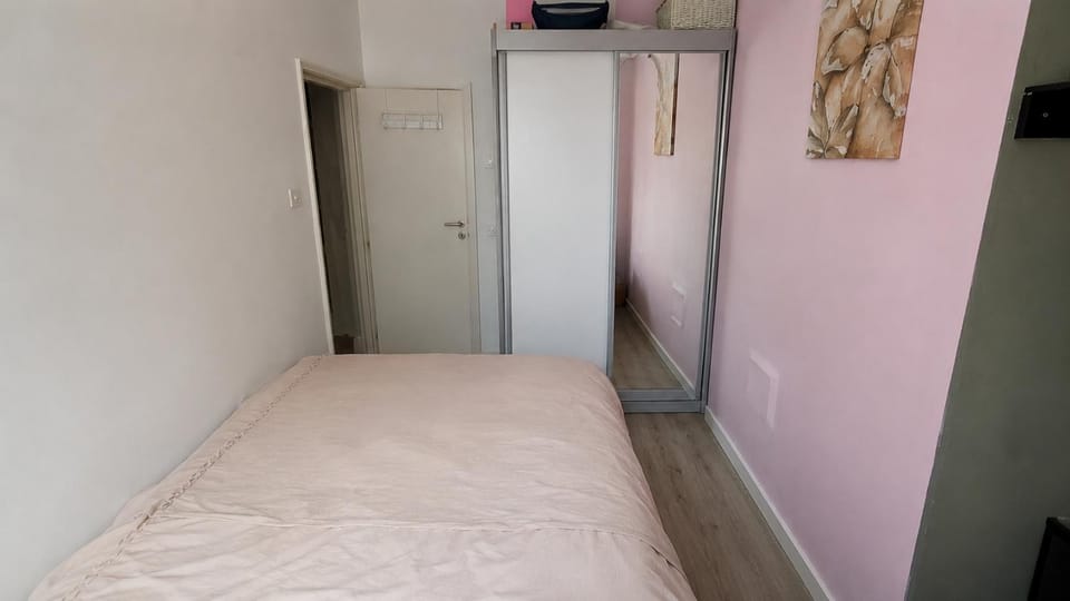 Deidy family home Vacation rental in London Borough of Camden