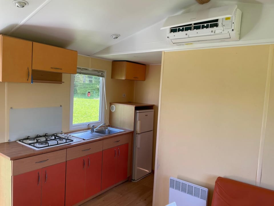 Chez Elisa et Fabien Campground/ 
RV Resort in Occitanie