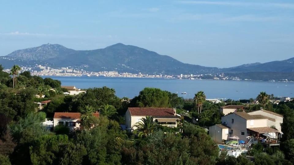 Terra Bella 1 PORTICCIO F3 duplex Apartment in Ajaccio