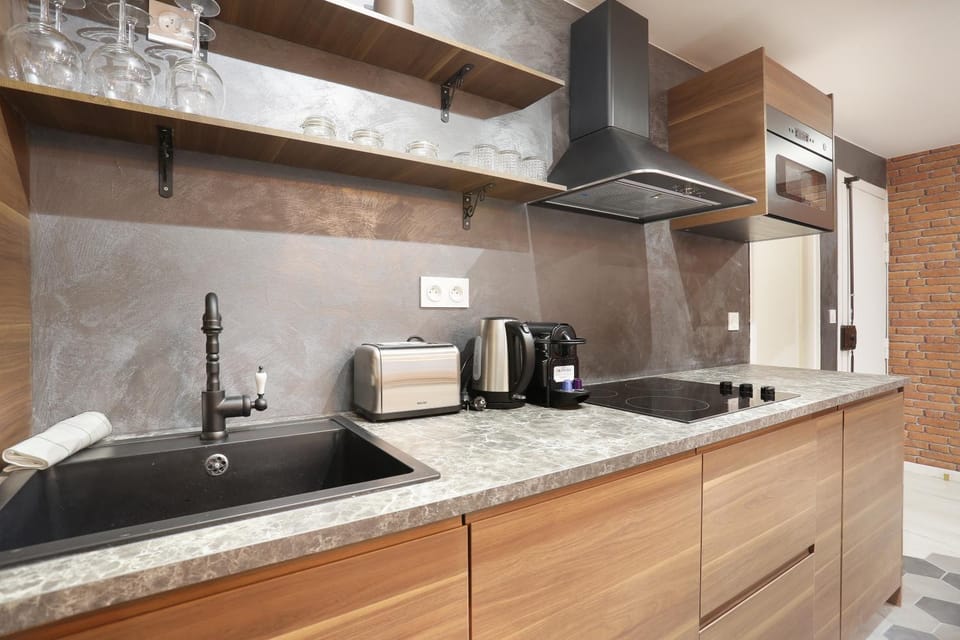 Coffee/tea facilities, Kitchen or kitchenette