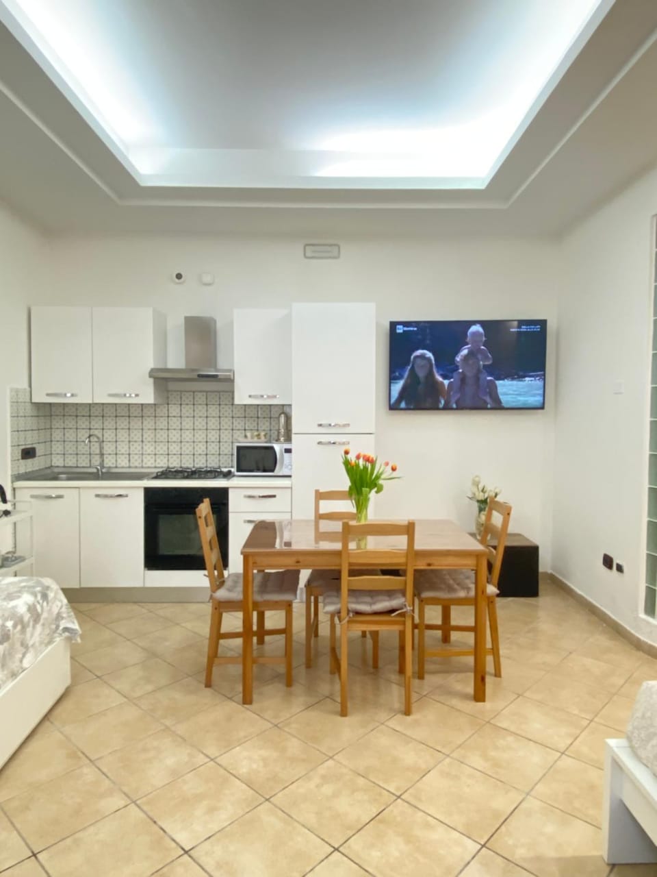 TV and multimedia, Kitchen or kitchenette