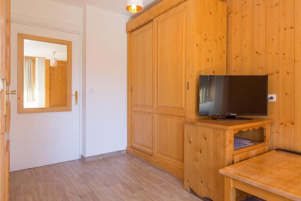 Communal lounge/ TV room, TV and multimedia