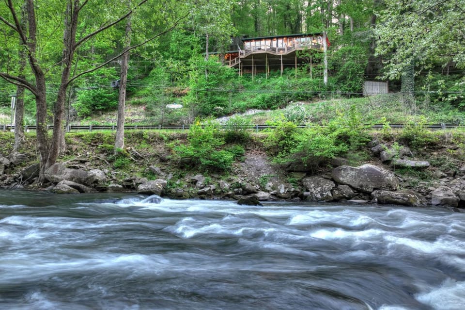 Riversong on the Toccoa House in Georgia