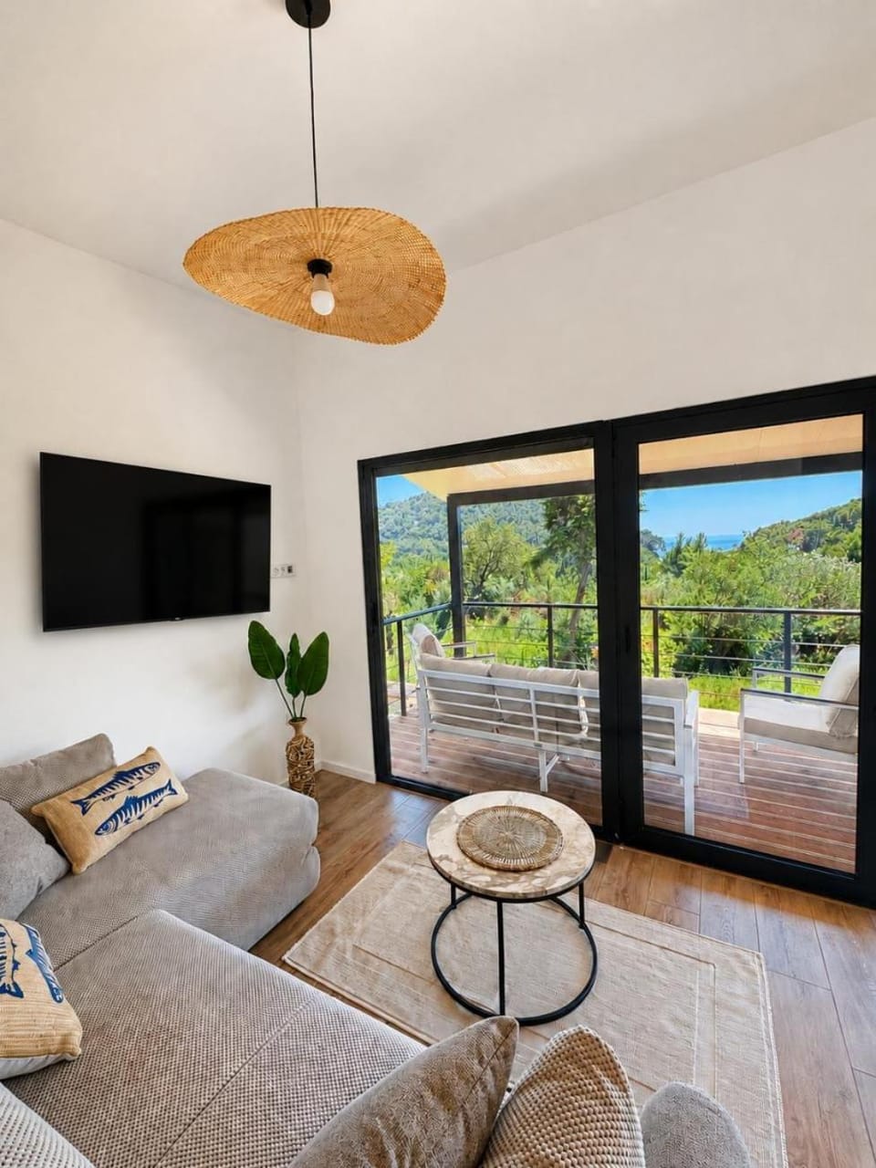 TV and multimedia, View (from property/room), Balcony/Terrace, Seating area